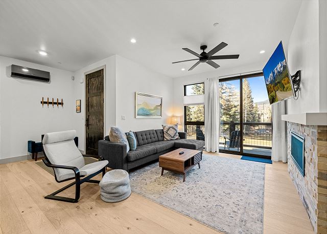 New Listing! Rooftop Haven | Hot Tub, BBQ & Views of Buffalo Mountain