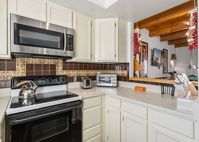 New Listing! Perfect Extended Stay | Balcony | Stroll to Plaza 7