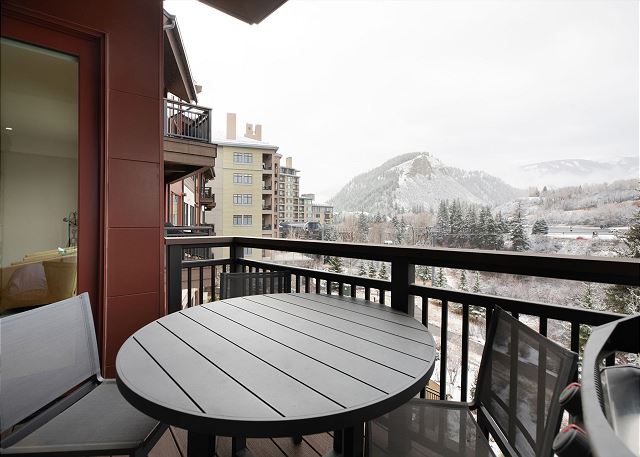 New Listing! Riverfront Lodge Luxury | Steps to Gondola & Beaver Creek Views 7