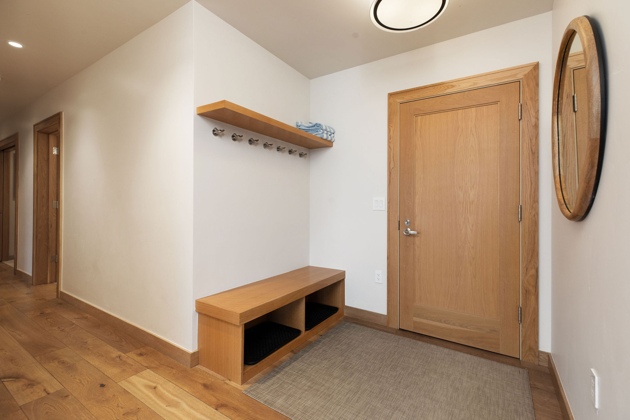 Entryway - come on in!