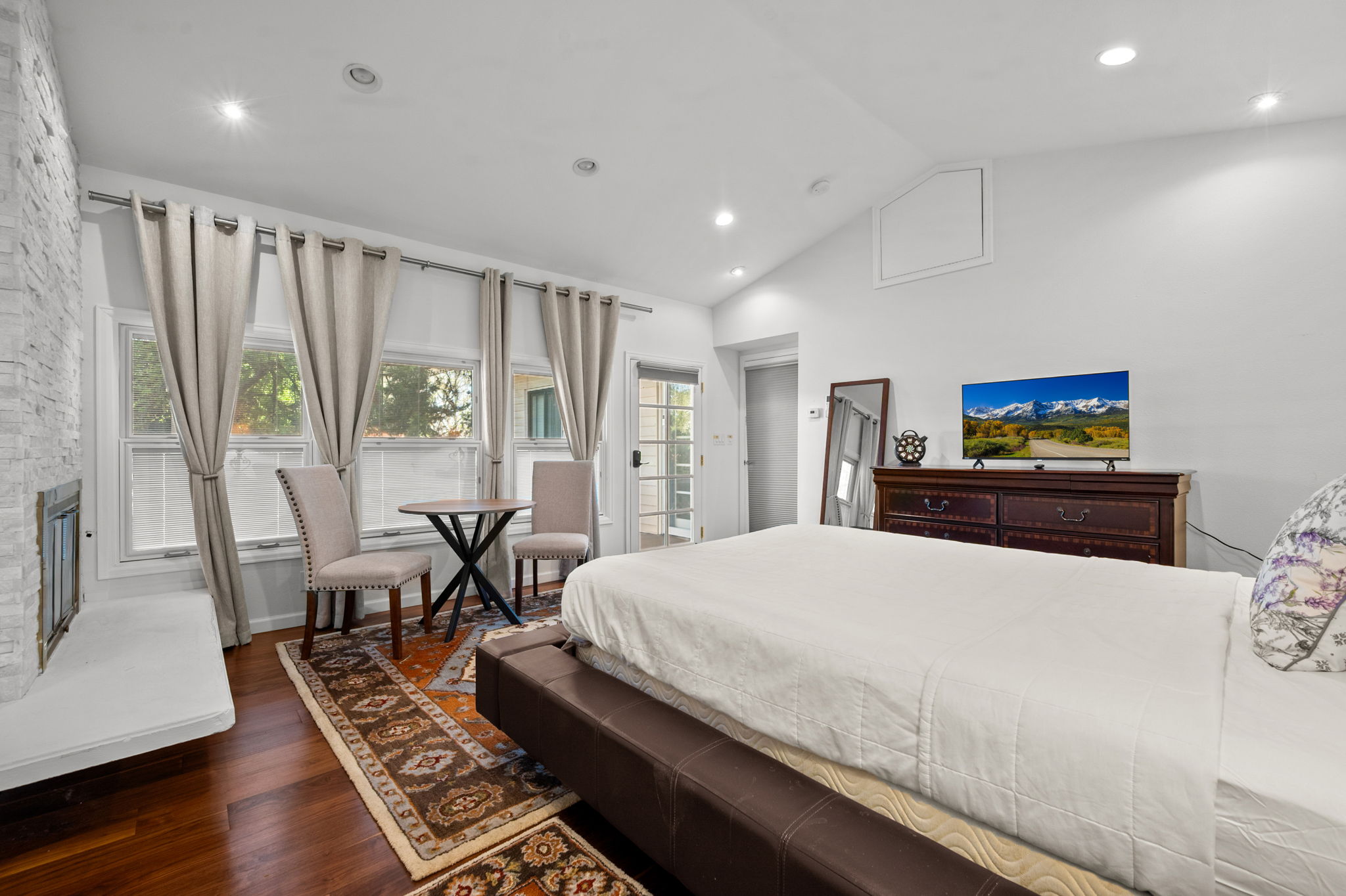 New Listing! Minutes to Pearl St | Boulder Retreat | Amazing Views | Photo 30