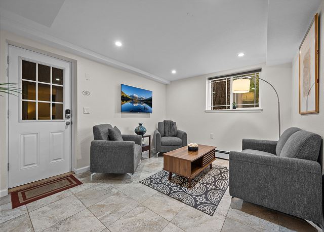 New Listing! Minutes to Pearl St | Boulder Retreat | Amazing Views 6