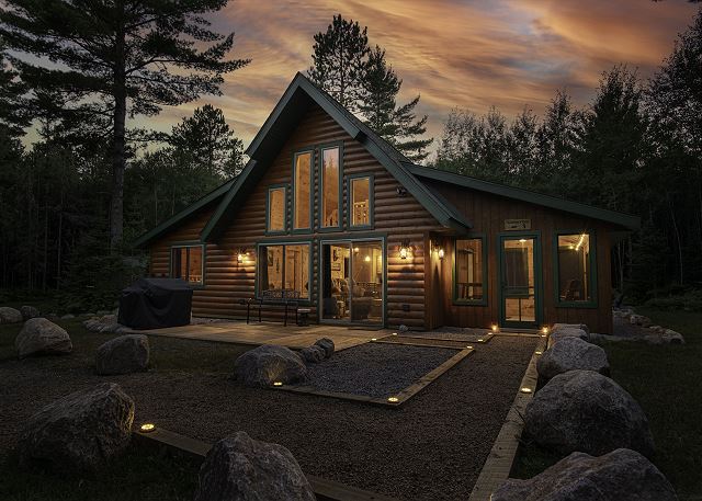 Featured Property Hot Tub, Firepit, AC, Trails & Lakes, Trailer Parking