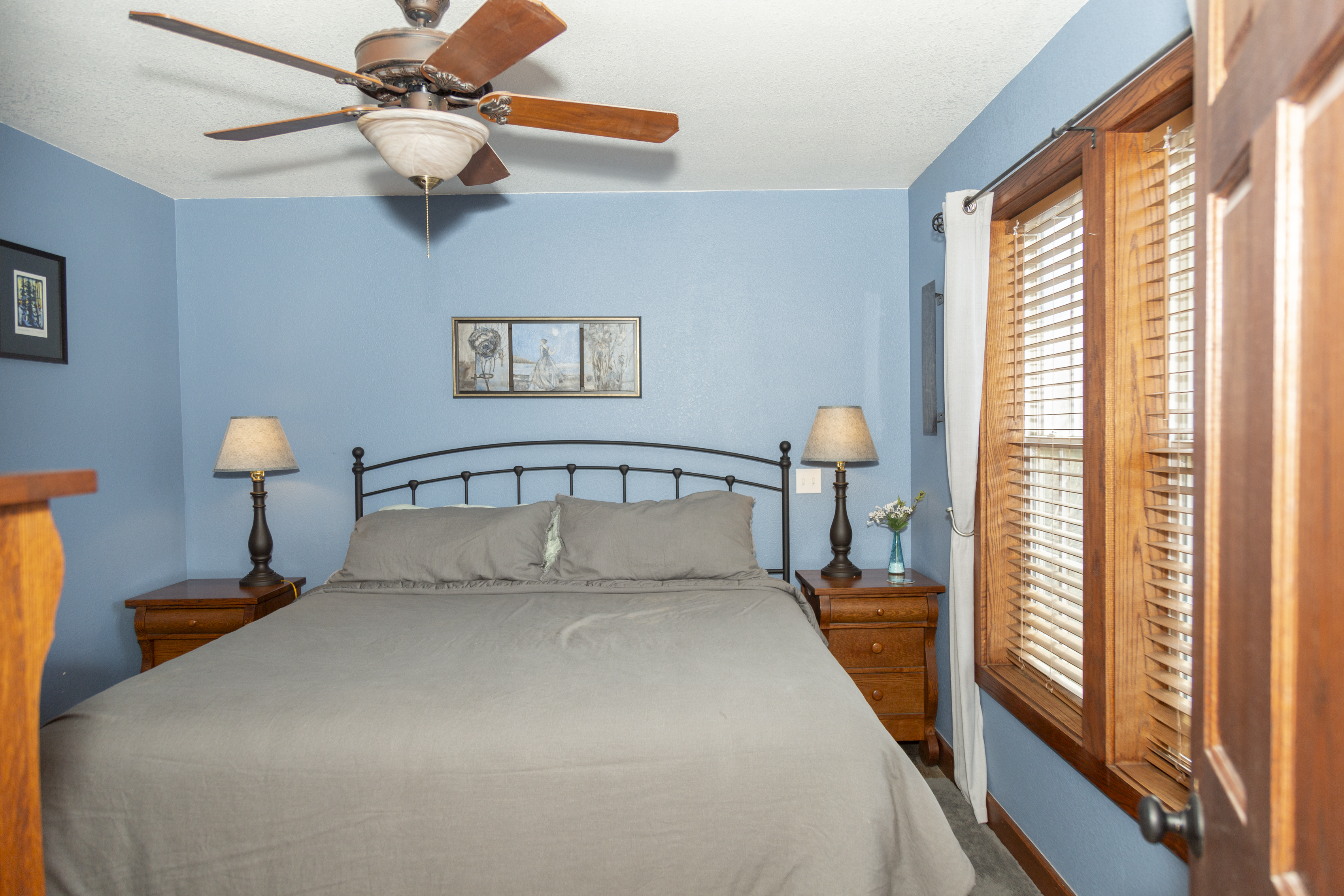 New Listing! The Dusty Rose Inn | Victorian-Style | Main St Stay | Photo 15