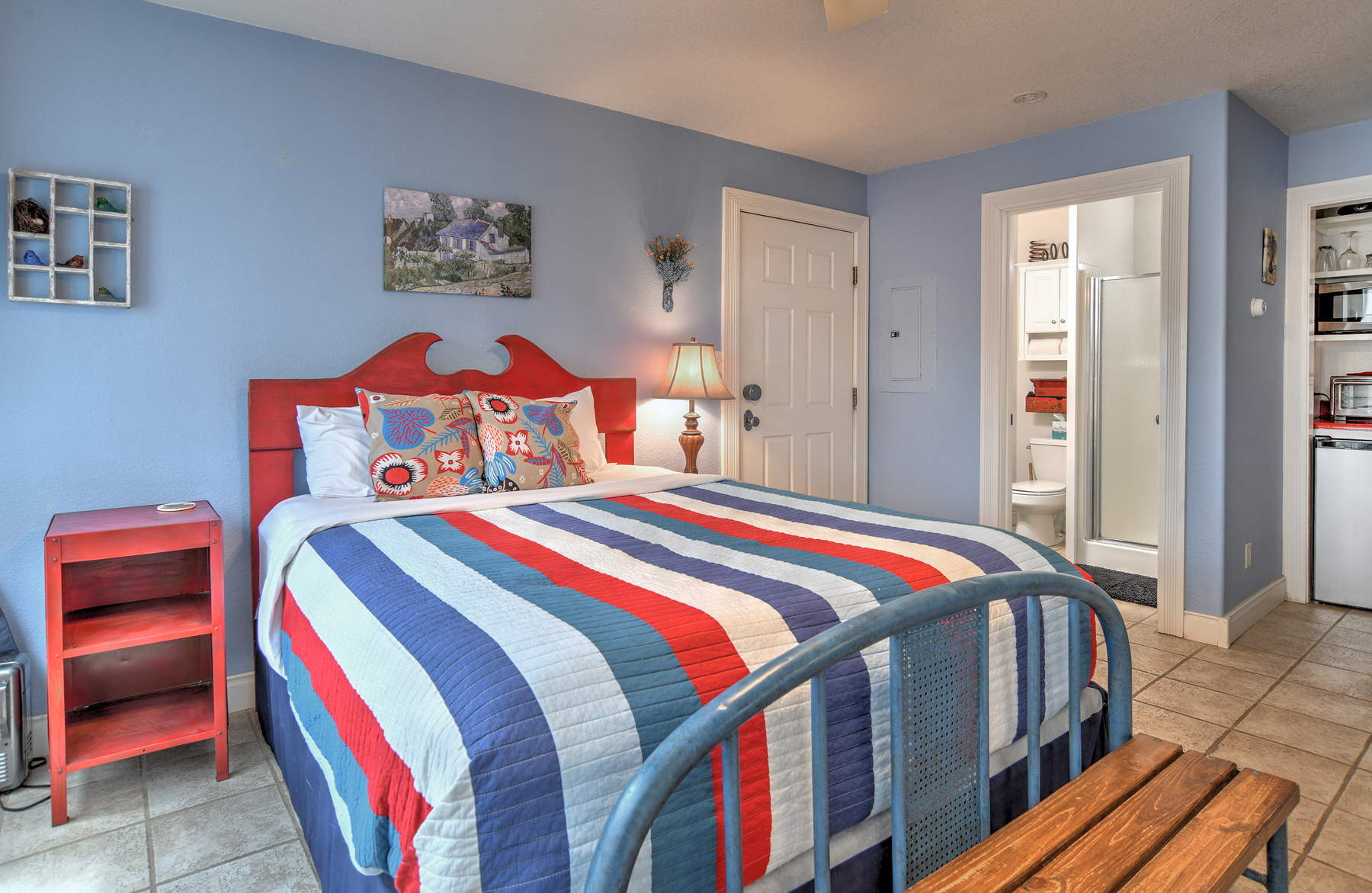 Queen bed