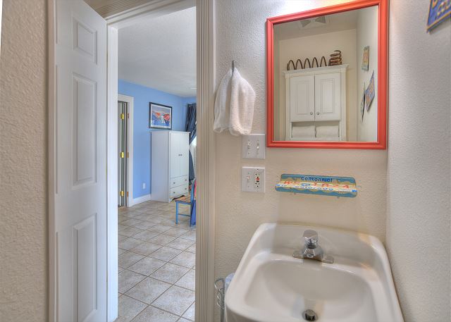 New Listing! Rosewood Studio at Dusty Rose Inn | Main Street Creede 8