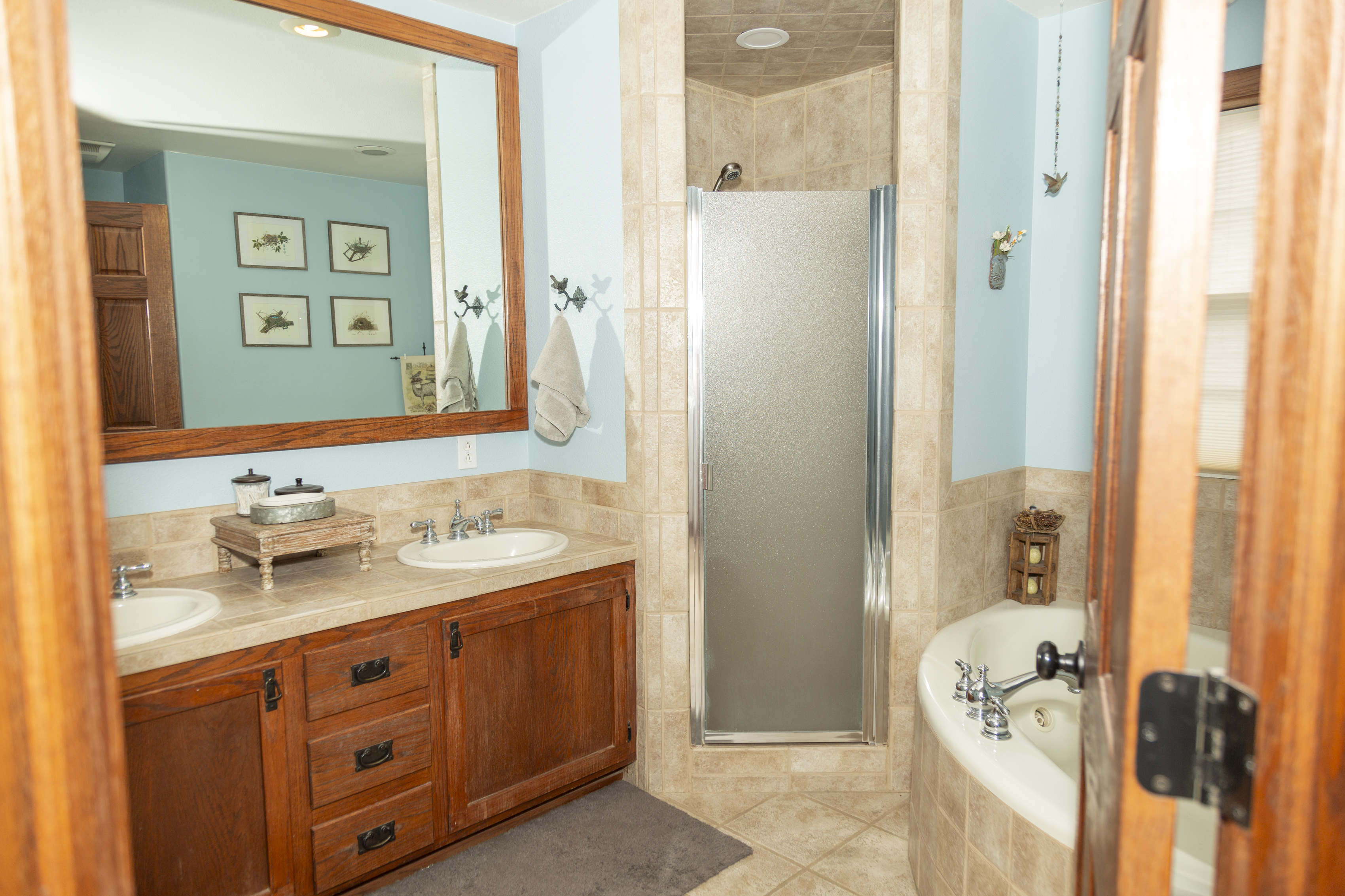 New Listing! Roseview Loft at Dusty Rose Inn | Main Street Creede | | Photo 18