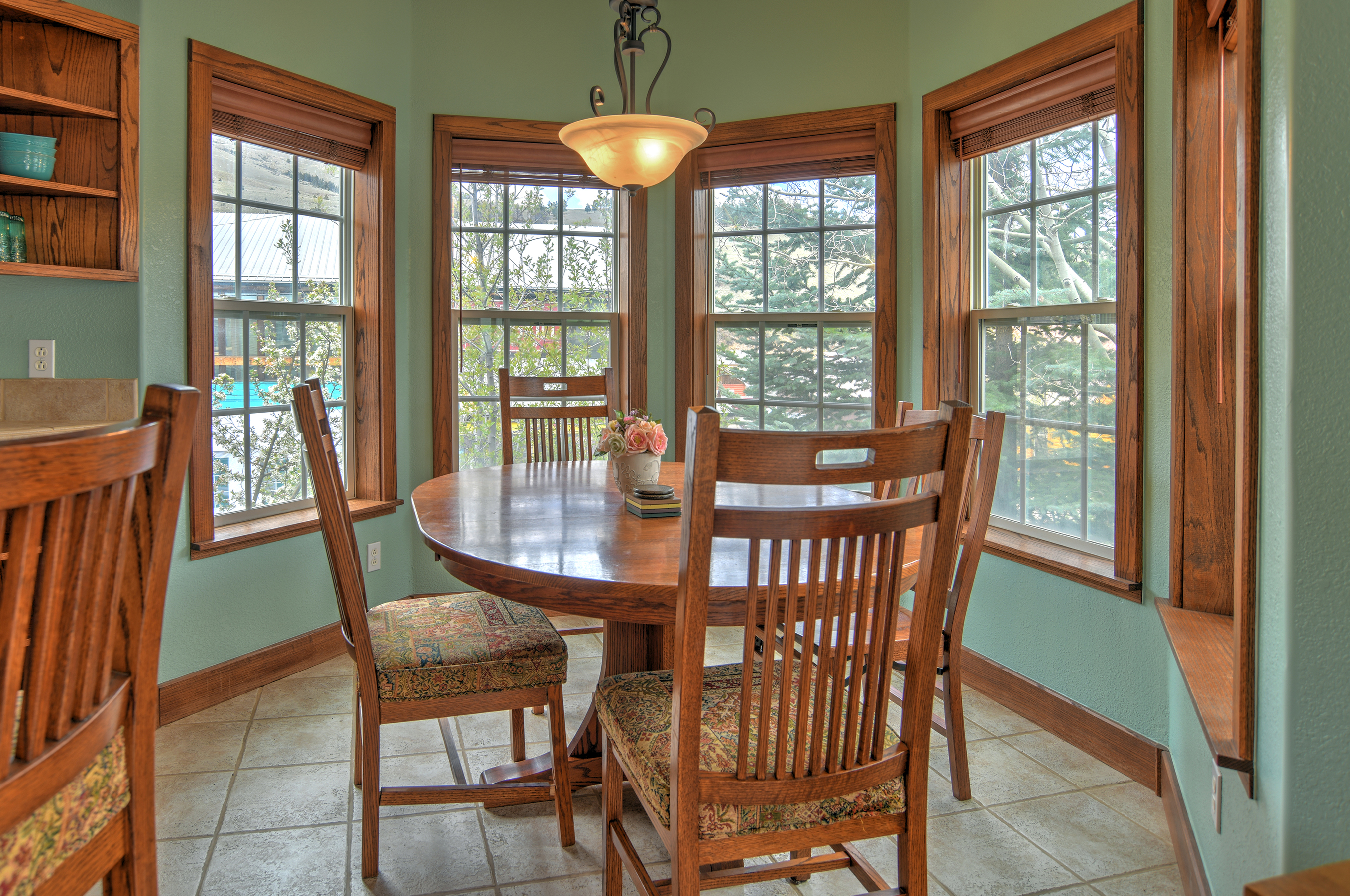 Dining area open to the kitchen and with a view. 