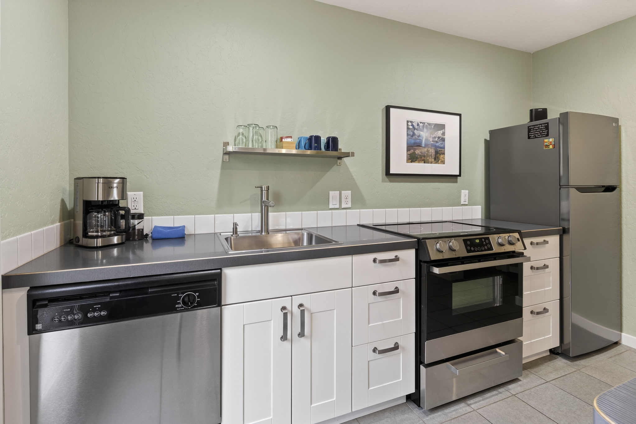 New Listing! The Paradox | Downtown Moab Basecamp | Photo 18