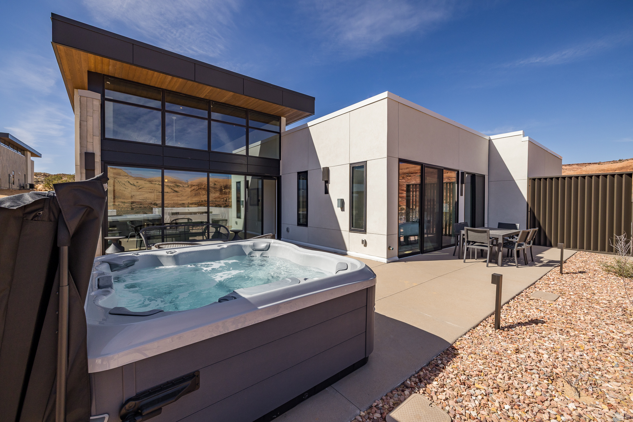 New Listing! The Strata at Lionsback | Ultra Luxury | Hot Tub | Photo 2