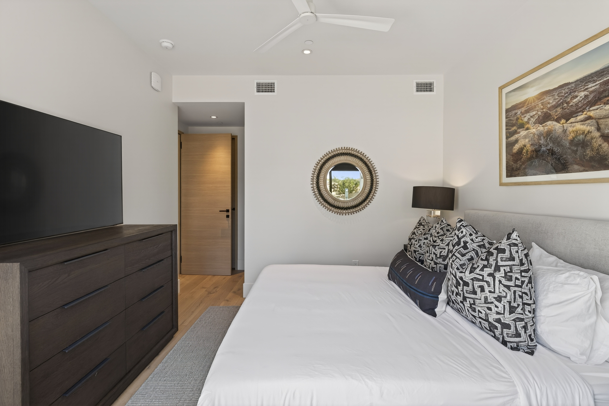 New Listing! The Strata at Lionsback | Ultra Luxury | Hot Tub | Photo 22