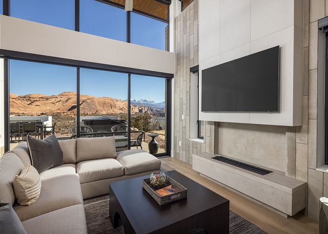 New Listing! Lionsback Serenity | Ultra Luxury | Hot Tub + Balcony 5