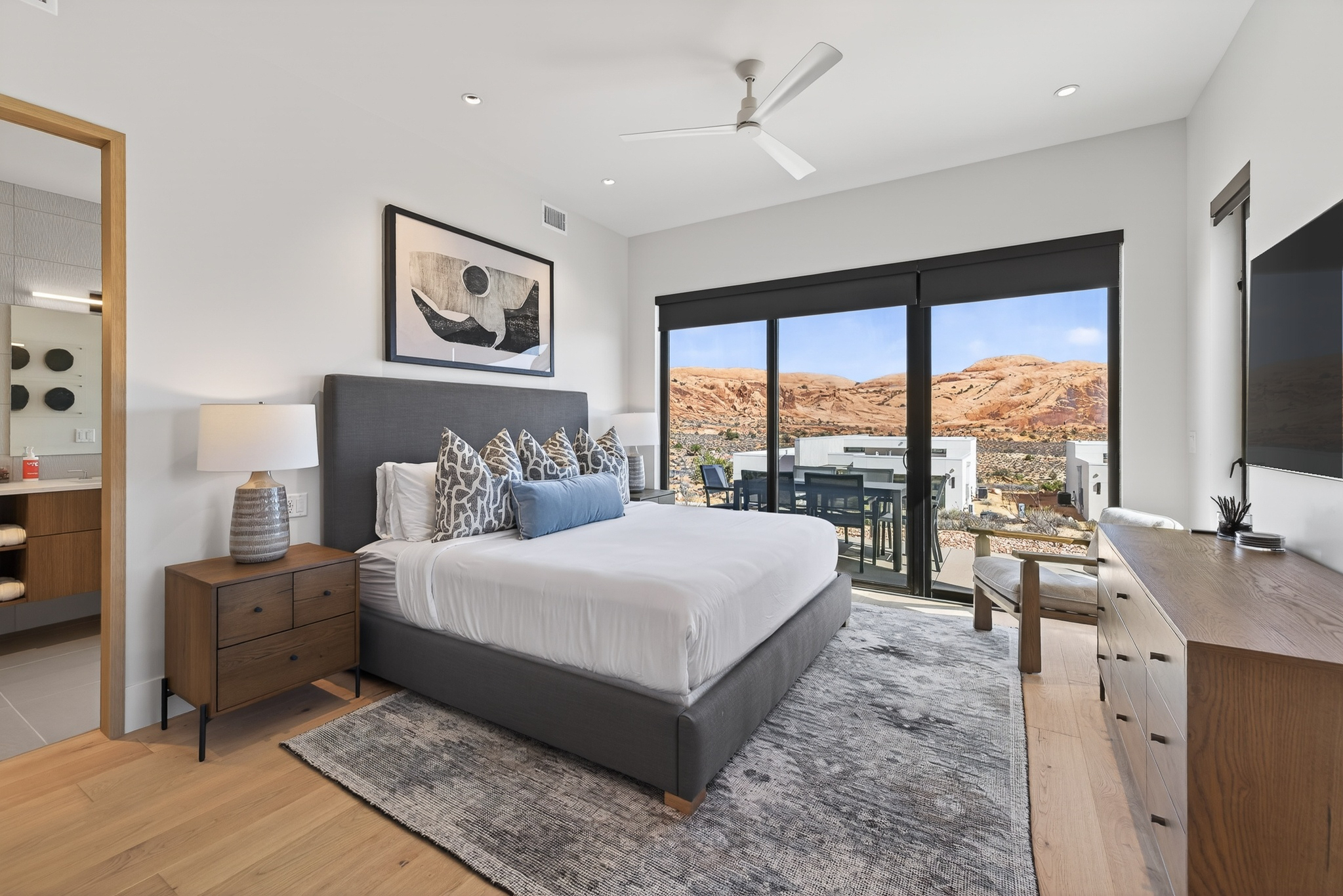 Unwind in this spacious king bedroom with a Smart TV and ensuite bathroom—comfort and entertainment in one. 
