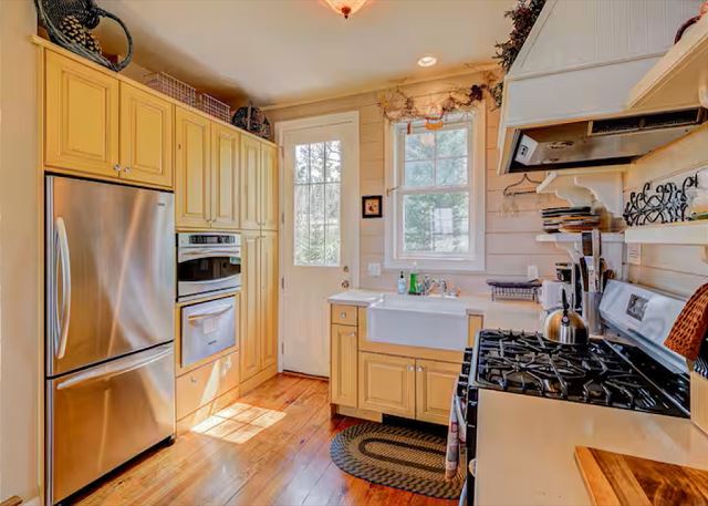 New Listing! National Forest Access + Hot Tub | Continental Divide | Deck 10