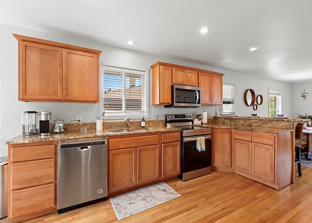 New Listing! Heart of Coeur d’Alene | Pet-Friendly | Yard + Grill 10