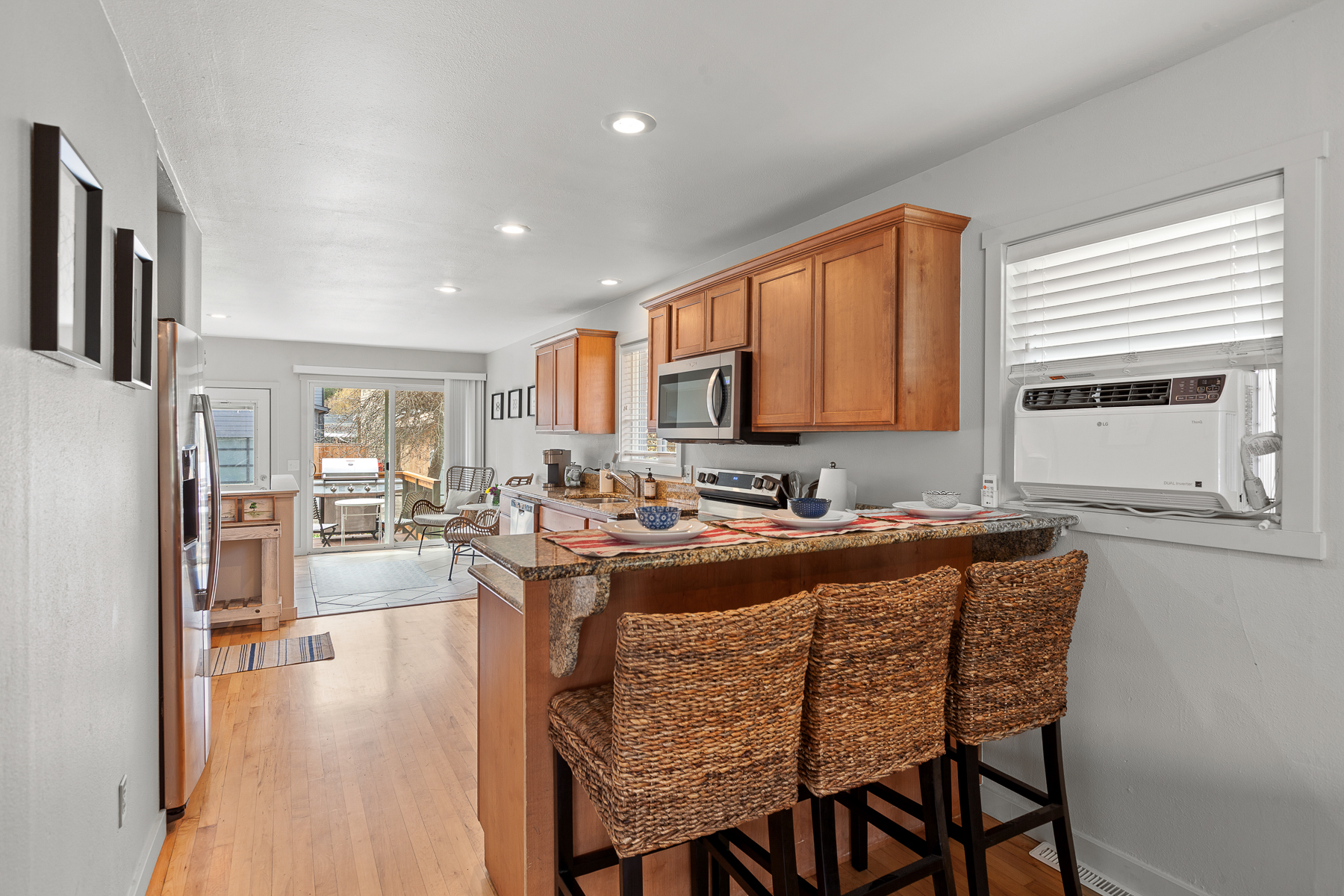 Fully equipped and ready for your next feast—just bring the ingredients! 
