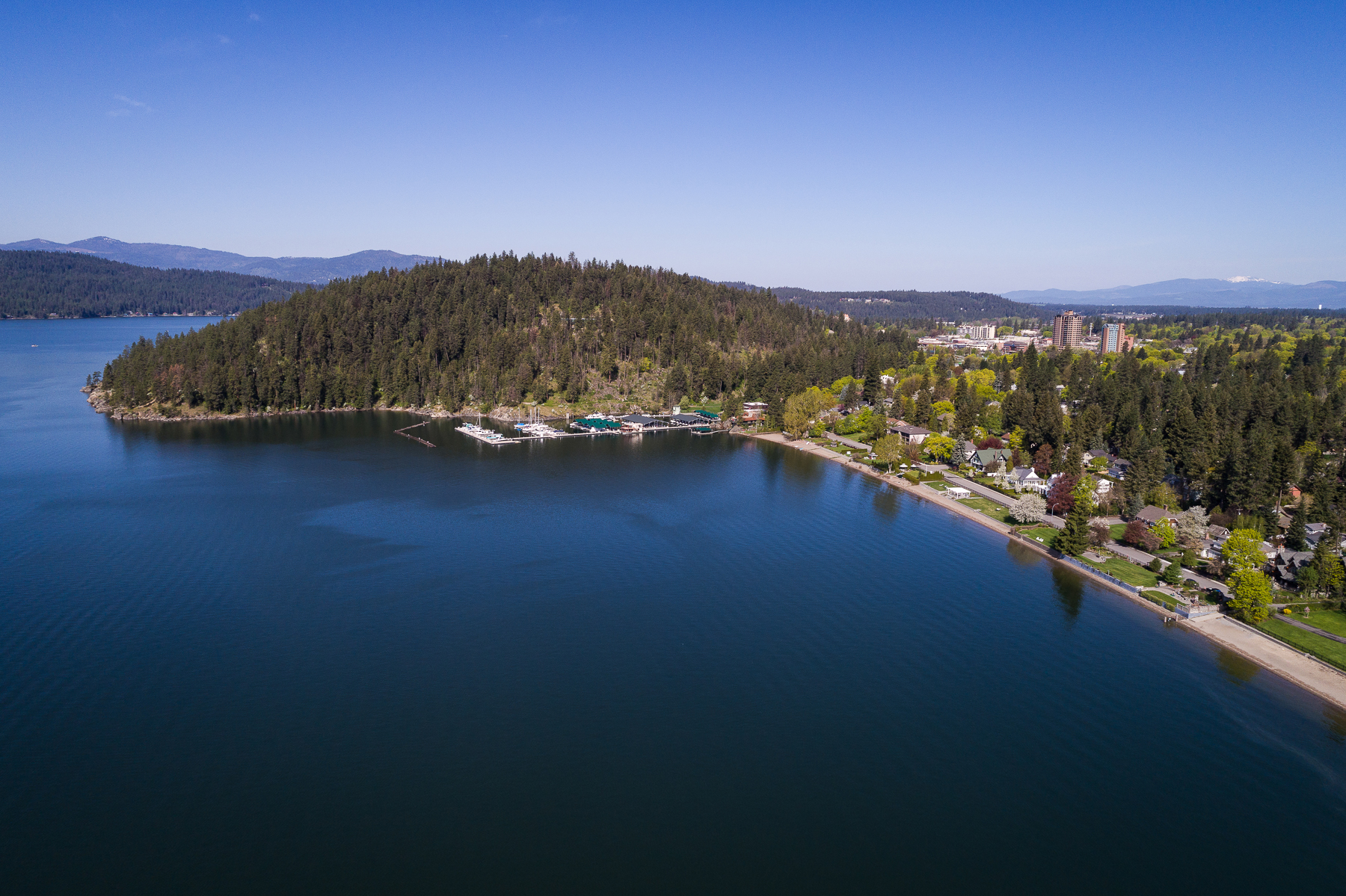 Beautiful Coeur d''Alene Lake, just minutes from Bancroft Bungalow 
