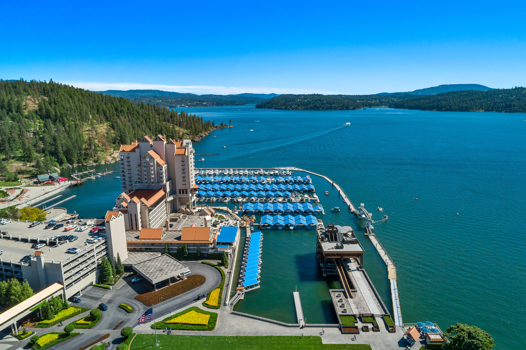 Walk to Tubbs Hill, City Park, and the lakefront