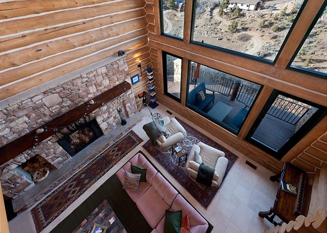 Log Cabin with Amazing deck & views - 3 miles to downtown DGO - Hot Tub/AC 10