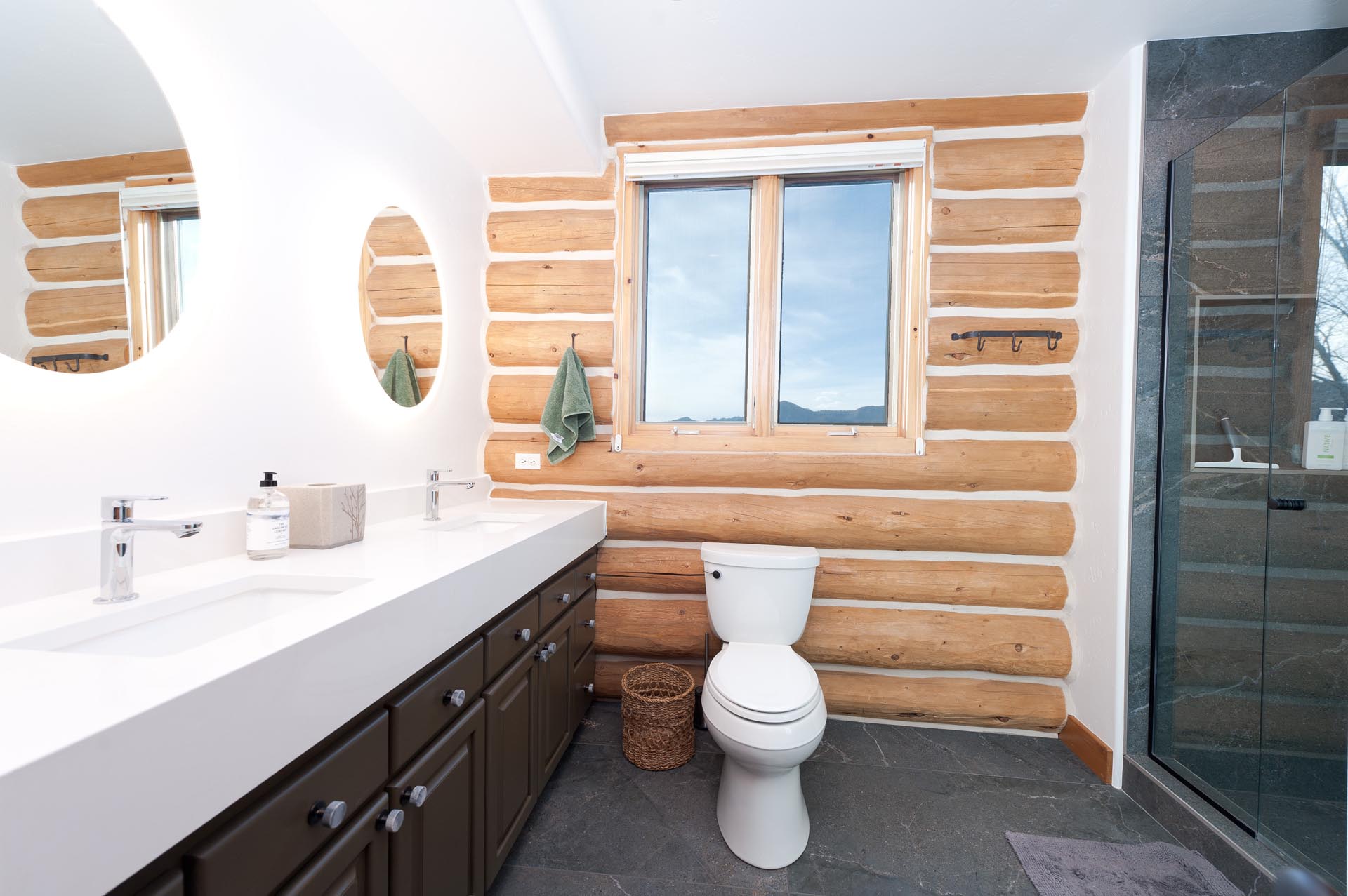 2nd Full Bathroom - Shared by the 2nd and 3rd Bedrooms