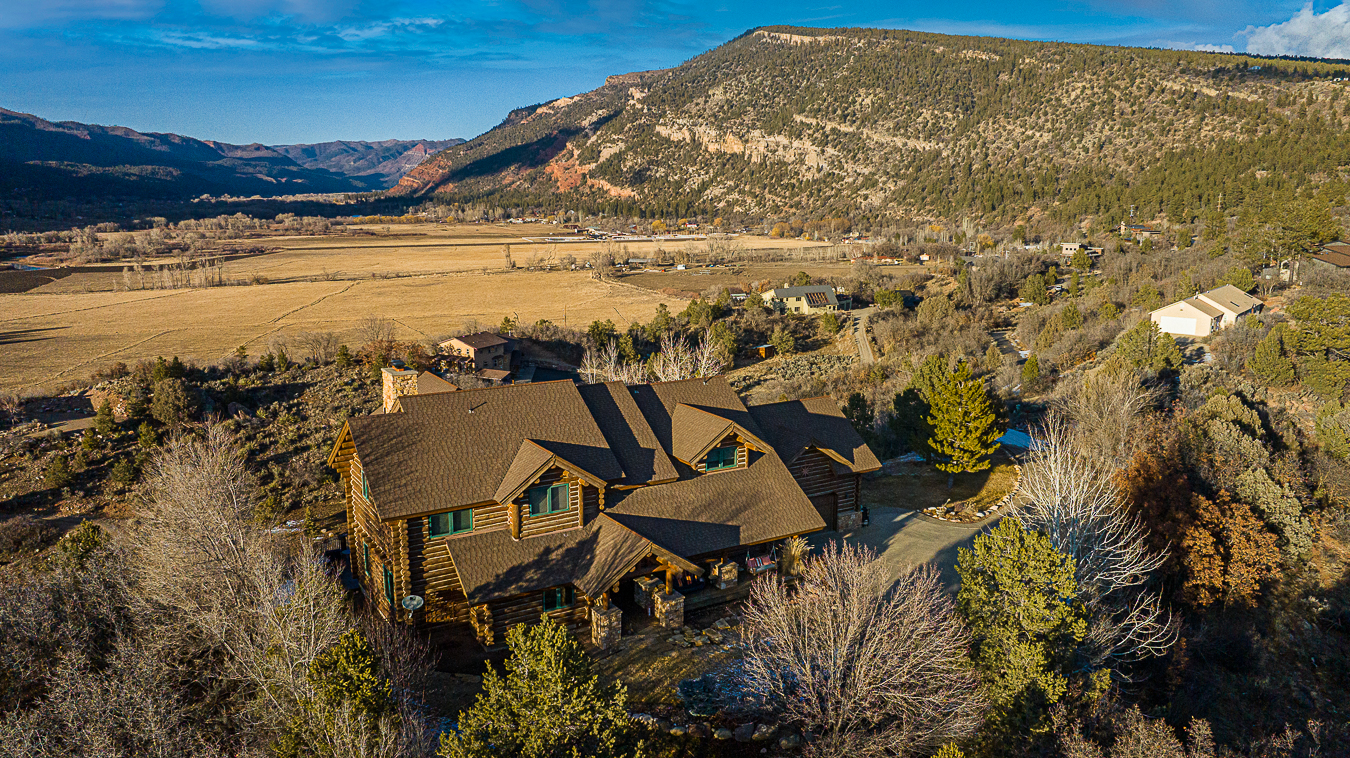 Log Cabin with Amazing deck & views - 3 miles to downtown DGO - Hot Tub/AC | Photo 45