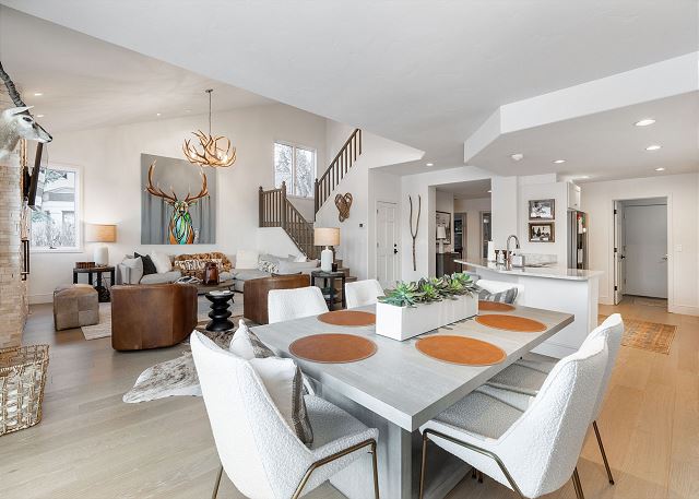 New Listing! Arrowhead 10th Fairway Golf & Ski Condo | Walk to Lift 8