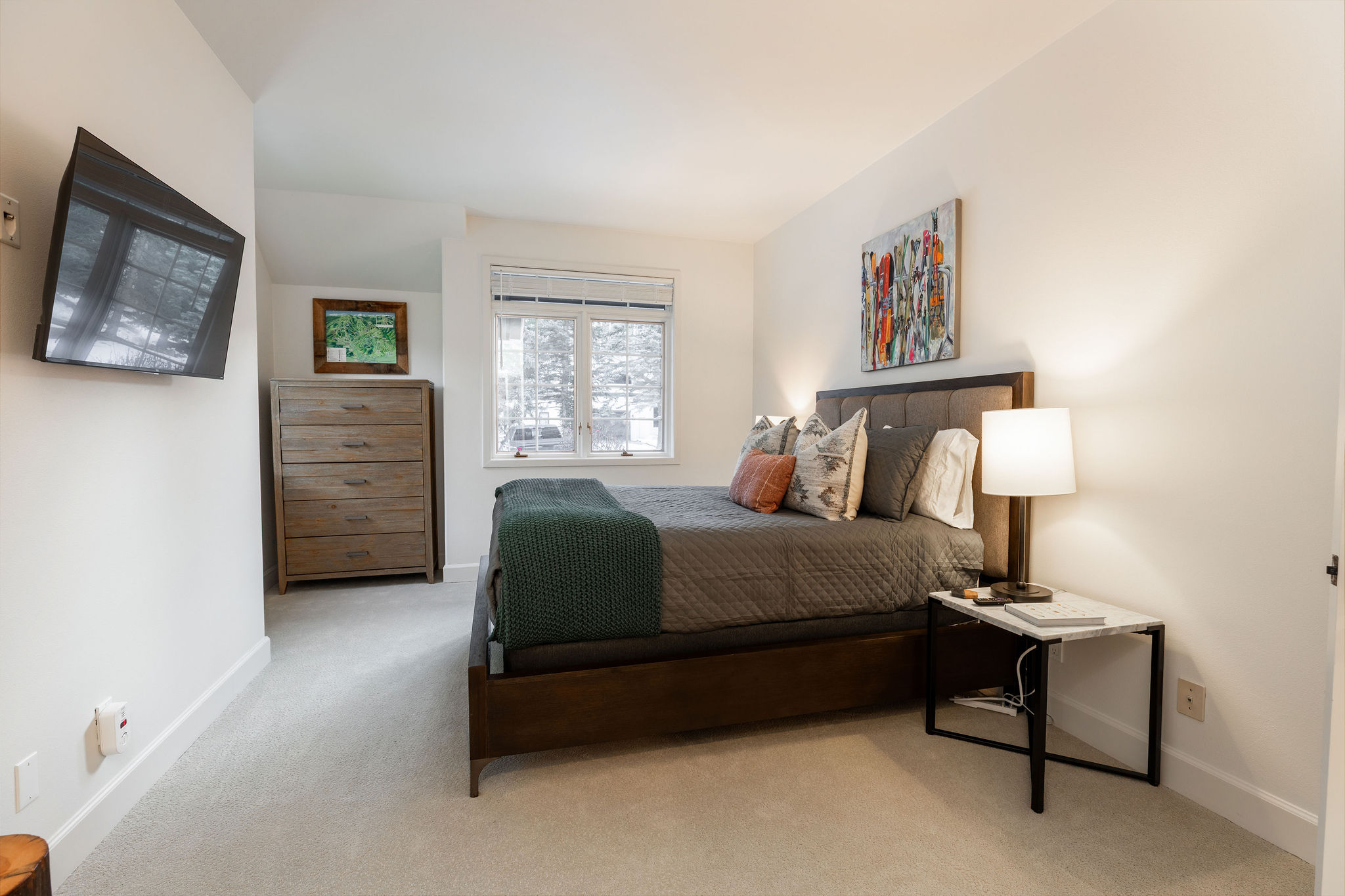 Cozy Queen Bedroom #3