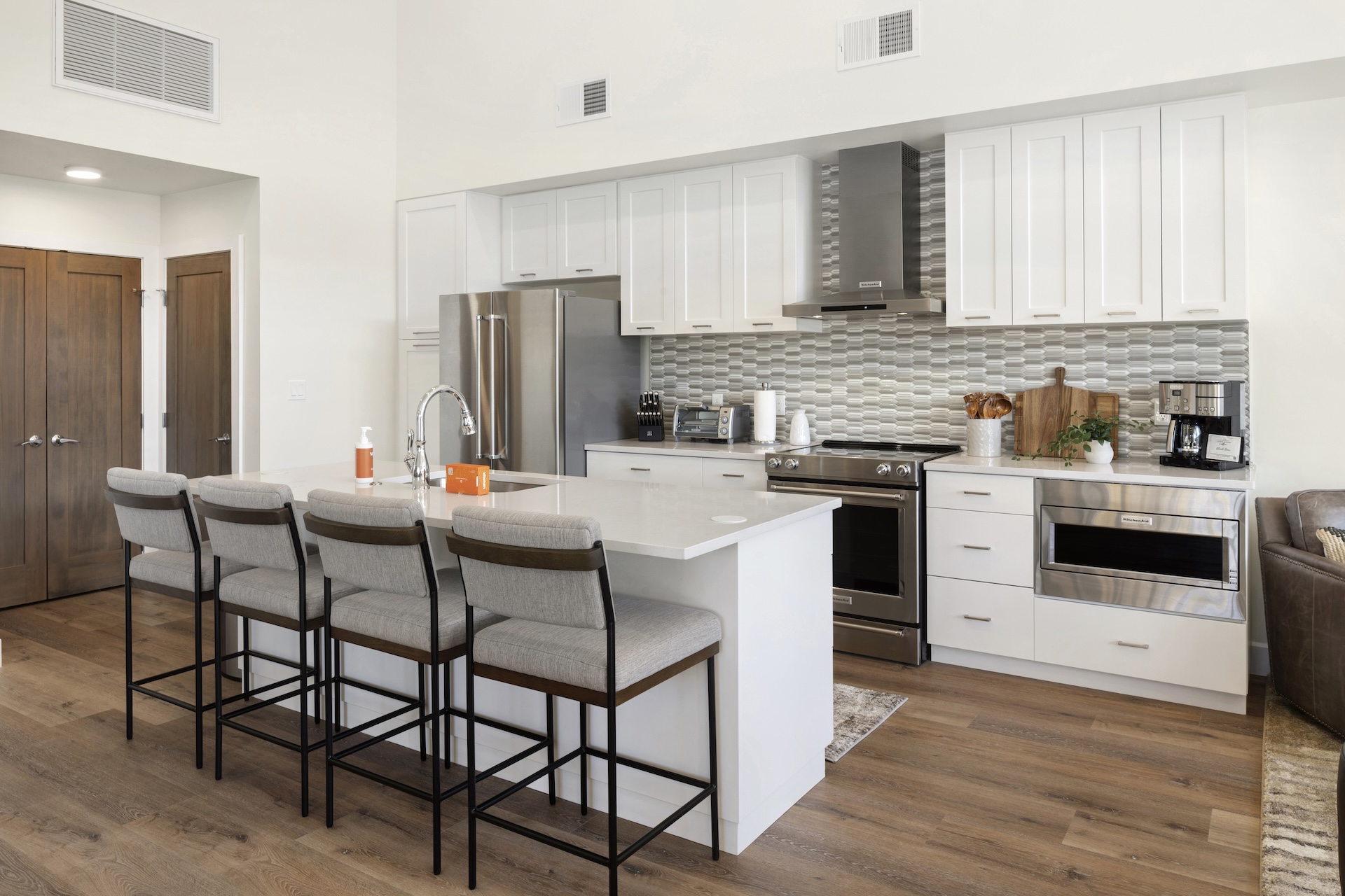 Fully equipped and ready for your next feast—just bring the ingredients! 
