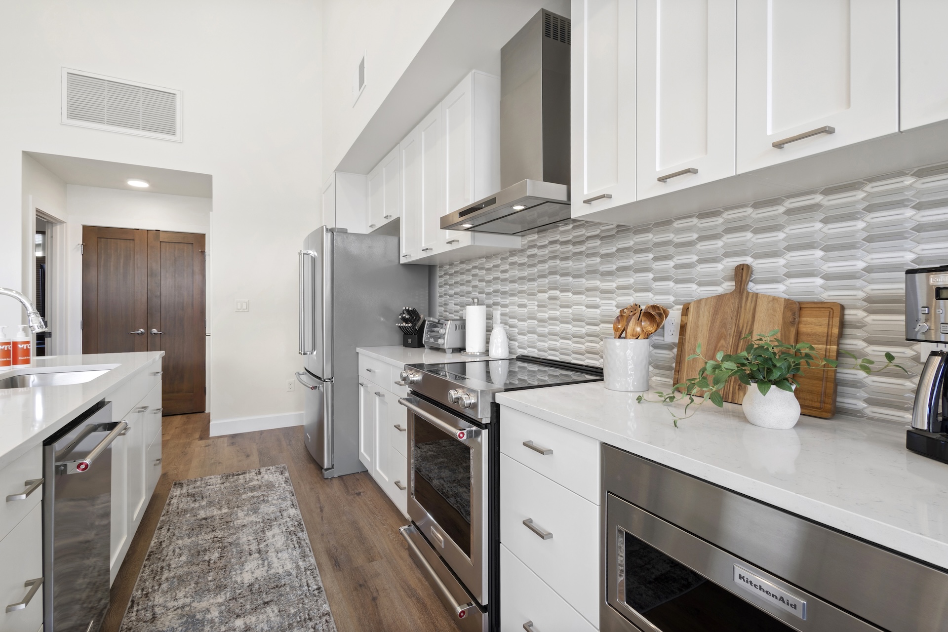 Everything you need to feel at home, right here in the heart of the kitchen
