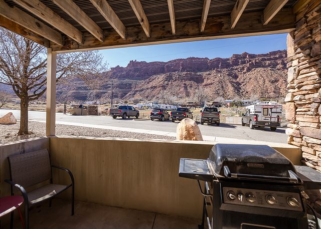 New Listing! Adventure Ready | Near Arches | Hot Tub + Pool | Views 4