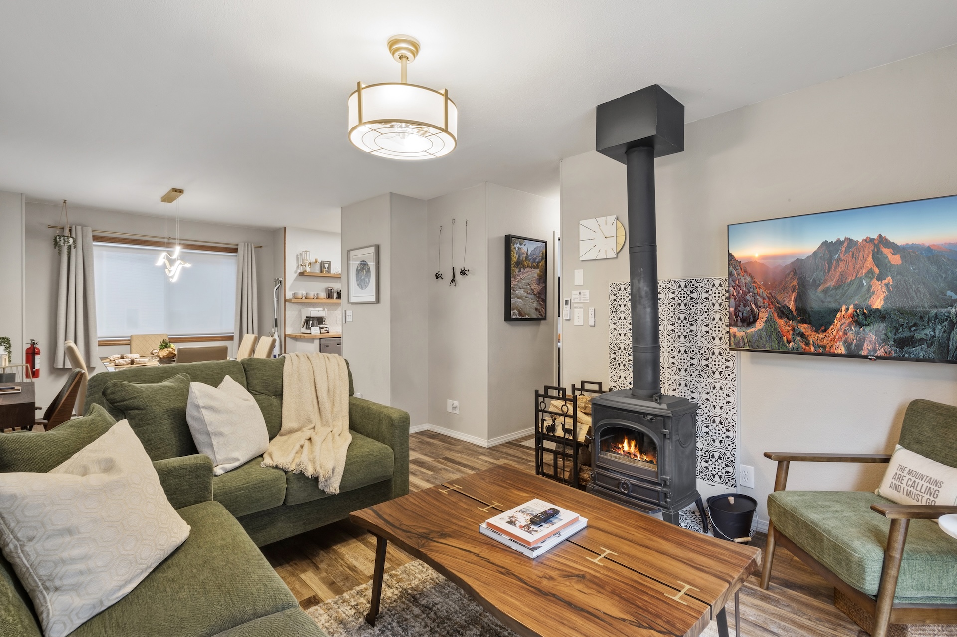 Spacious seating, natural light, and endless comfort- welcome to your retreat.
