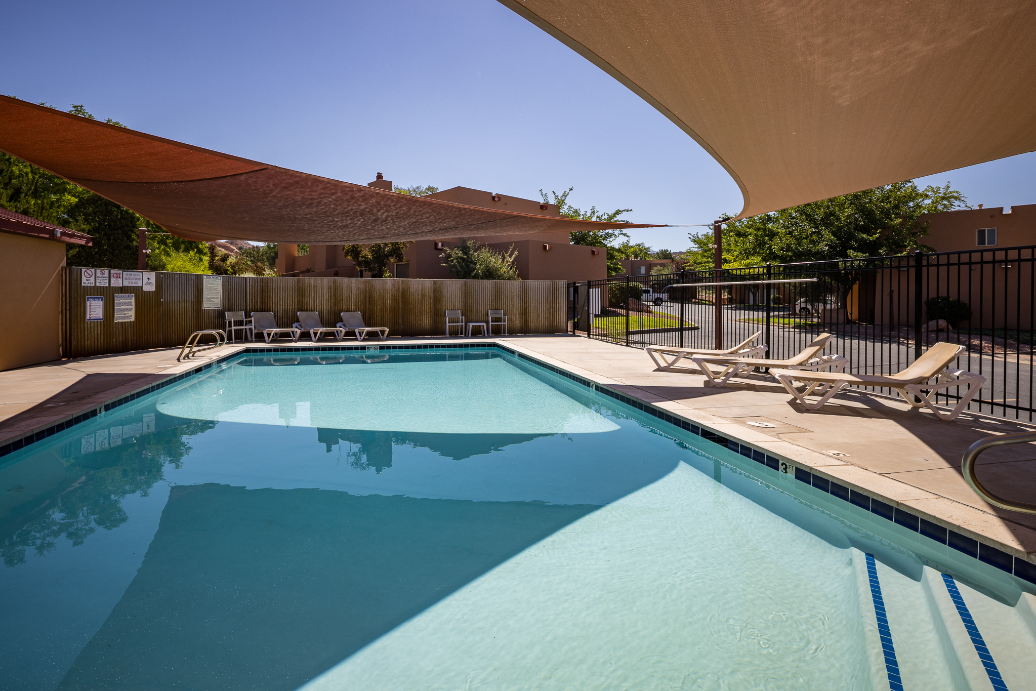 community pool open April - Oct (weather permitting)