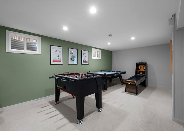 New! Highline Haus | Walk to Shows | Billiards, Hot tub, Theater 9