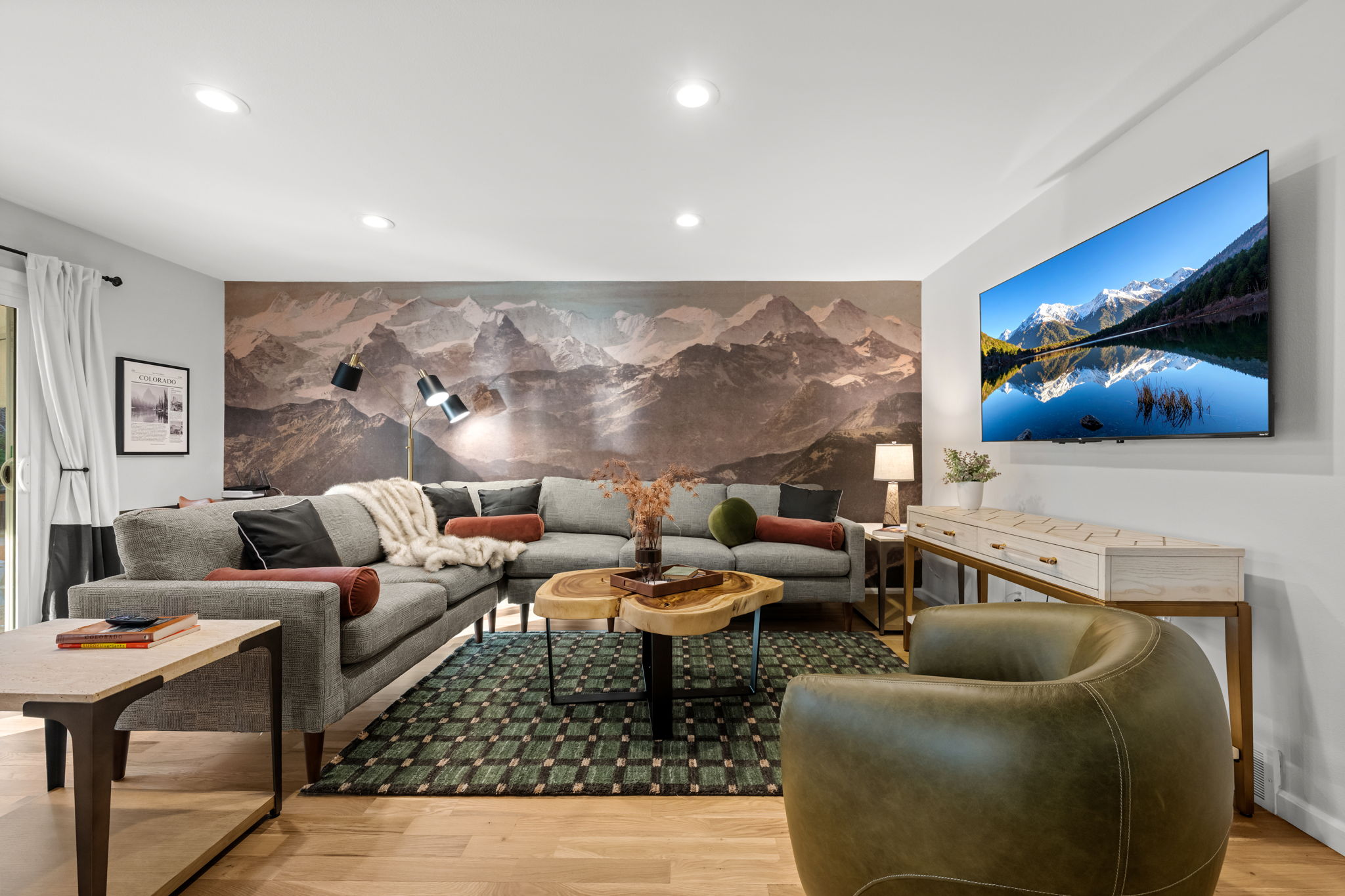 New! Highline Haus | Walk to Shows | Billiards, Hot tub, Theater | Photo 1