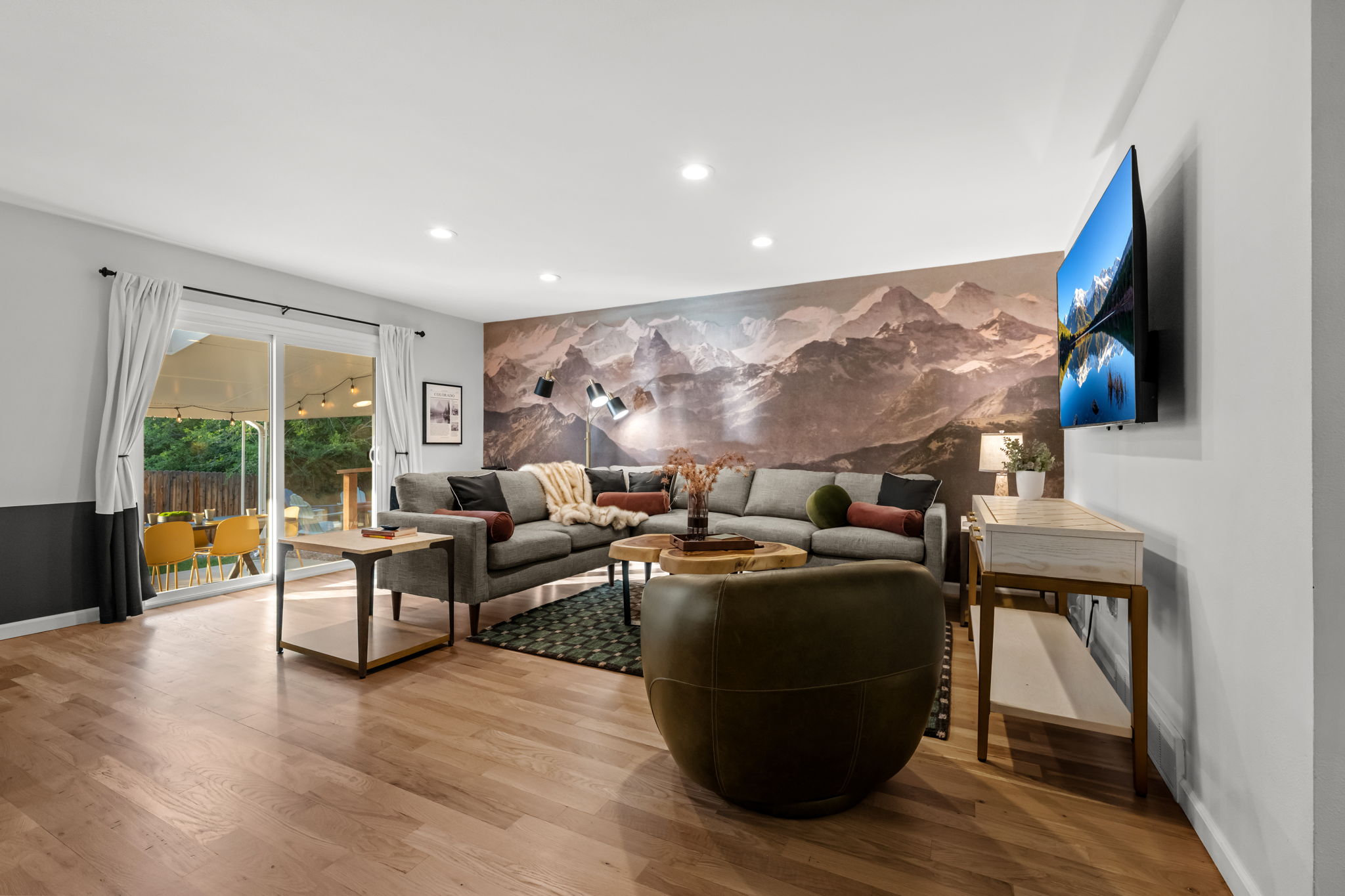 New! Highline Haus | Walk to Shows | Billiards, Hot tub, Theater | Photo 10