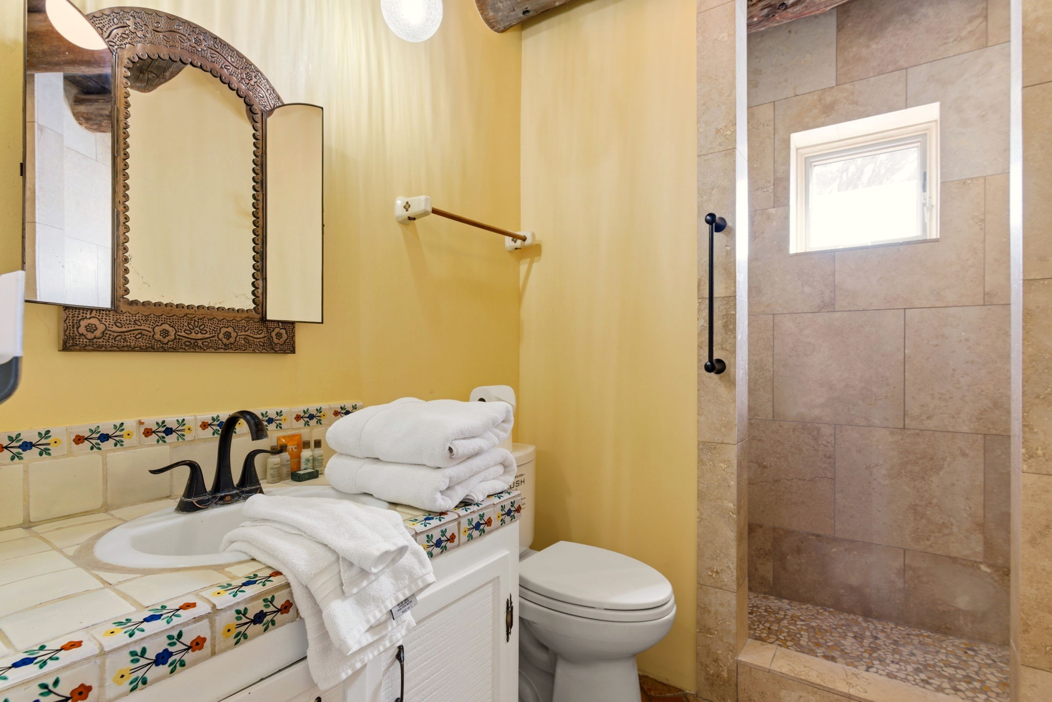 New Listing! Private Casita | Hot Tub | 10 Min to Plaza | Photo 12
