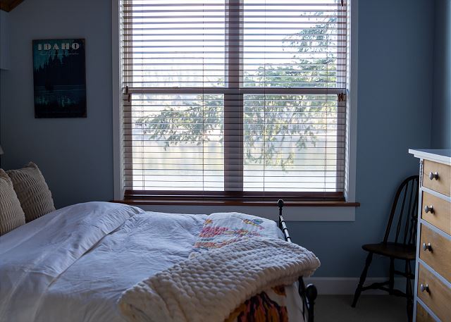 New Listing! Lakefront | Spacious Deck | Private Dock | Hot Tub 9