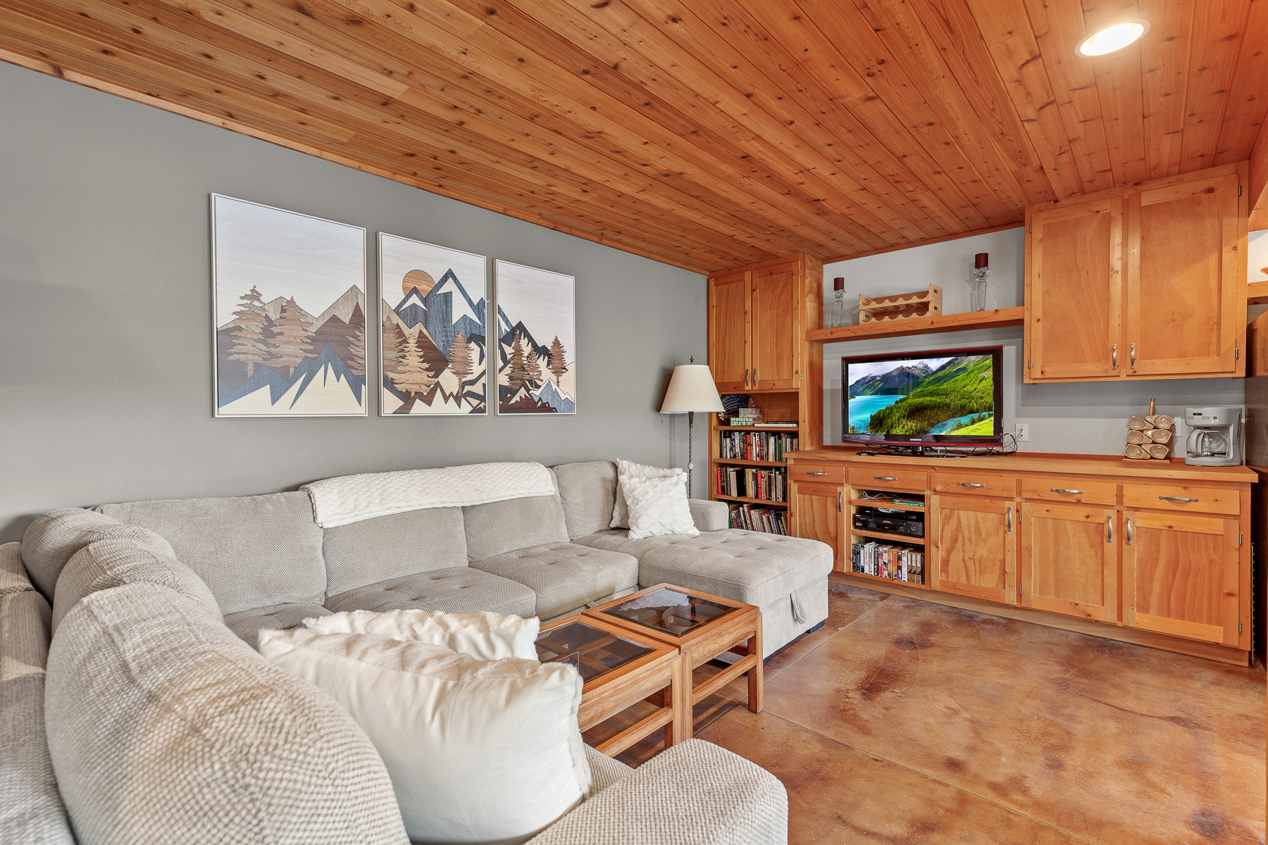 New Listing! Lakefront | Spacious Deck | Private Dock | Hot Tub | Tram | Photo 30