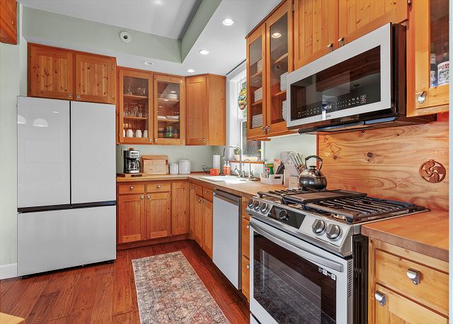 New Listing! Lakefront | Spacious Deck | Private Dock | Hot Tub | Tram 9