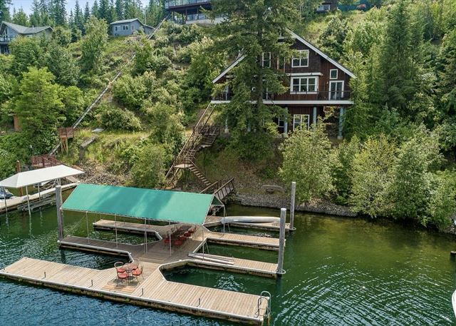 New Listing! Lakefront | Spacious Deck | Private Dock | Hot Tub 2