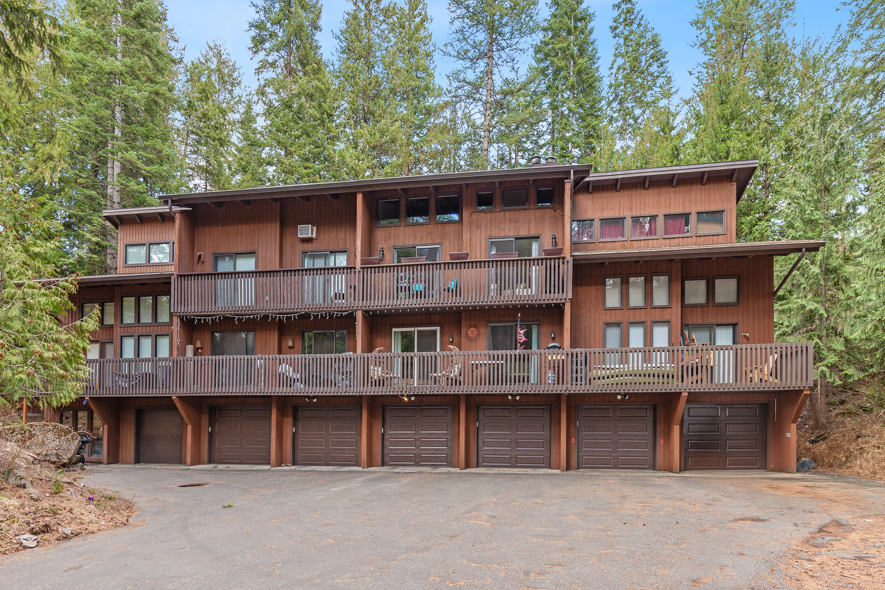 New Listing! Resort Lake Condo | Prime Location | Fire Pit | Photo 31