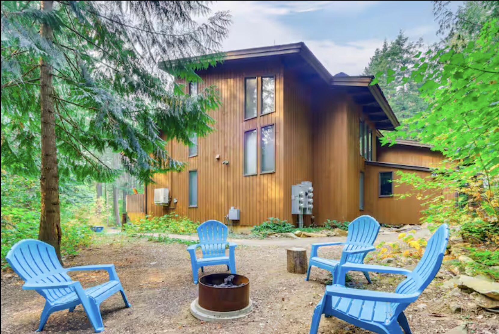 New Listing! Resort Lake Condo | Prime Location | Fire Pit | Photo 1