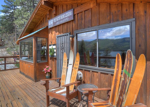 New Listing! Lakeview Cabin with Mountain Views, Deck, Grill, AC 4