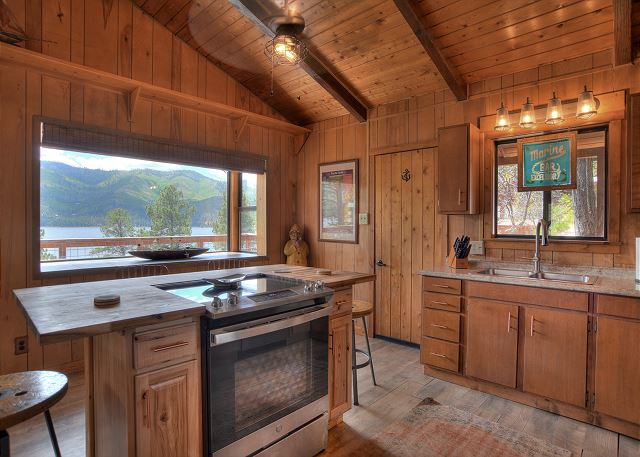 New Listing! Lakeview Cabin with Mountain Views, Deck, Grill, AC 2