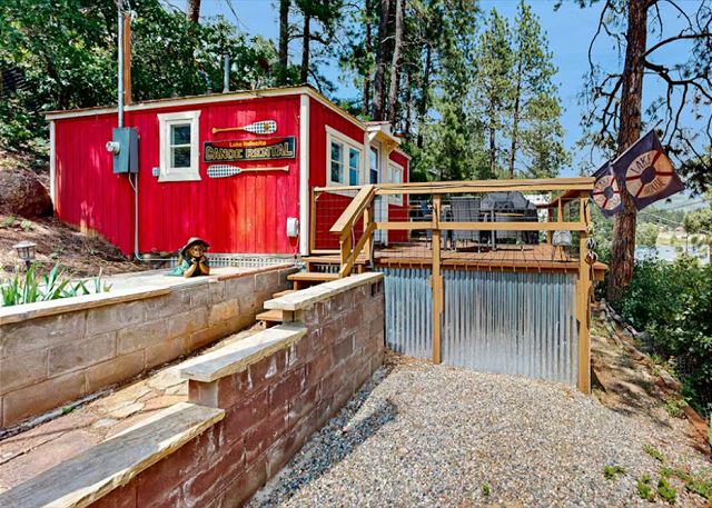 New Listing! Dog-Friendly Lake Cabin with Stunning Views, Deck, Grill 10