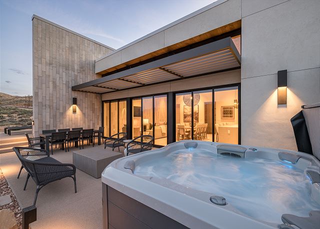 New Listing! Lionsback Luxury | Red Rock Views + Hot Tub 3