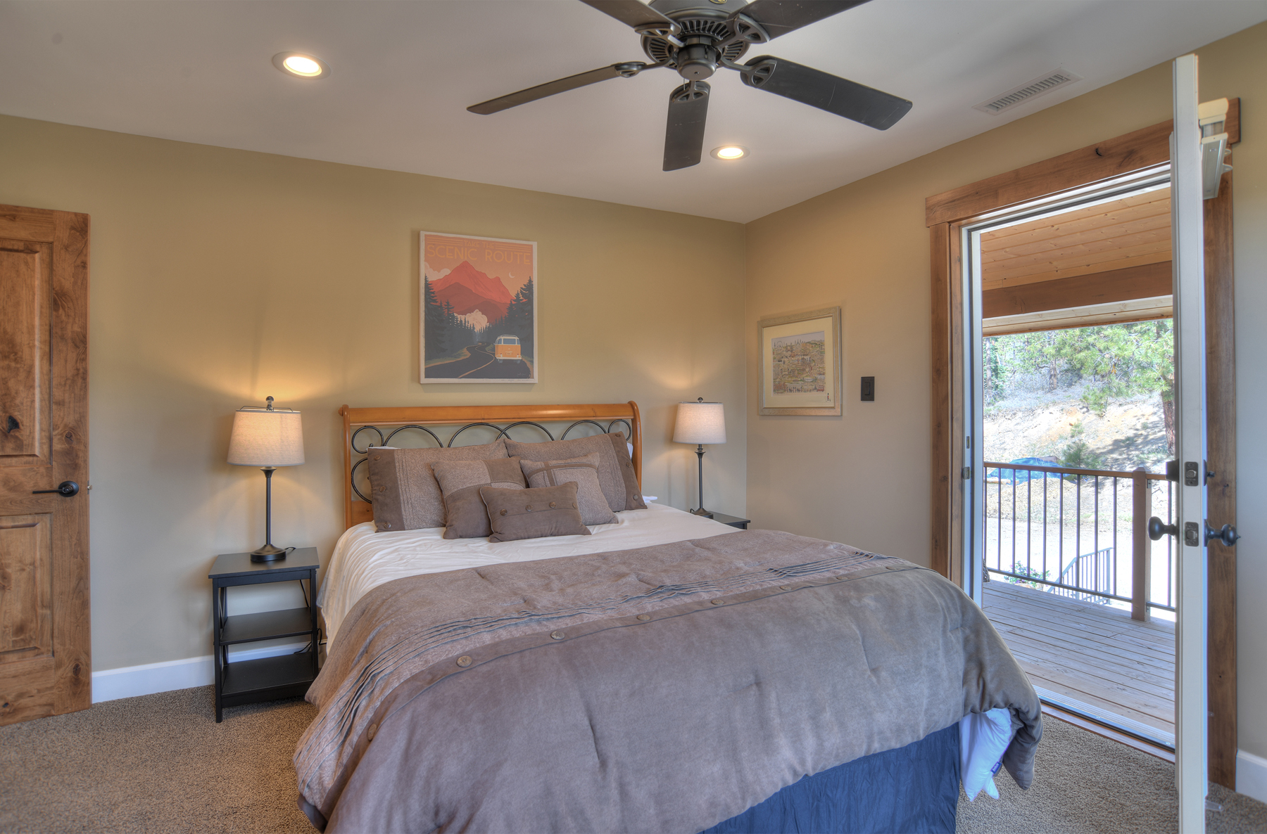 4th Bedroom - Queen and Deck