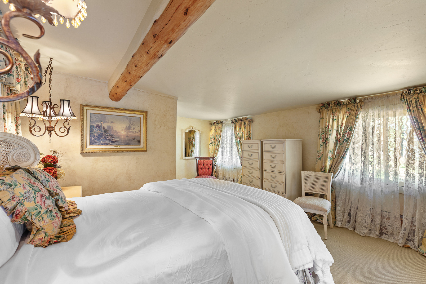 Bedroom One - Queen Ensuite (Lower Level)