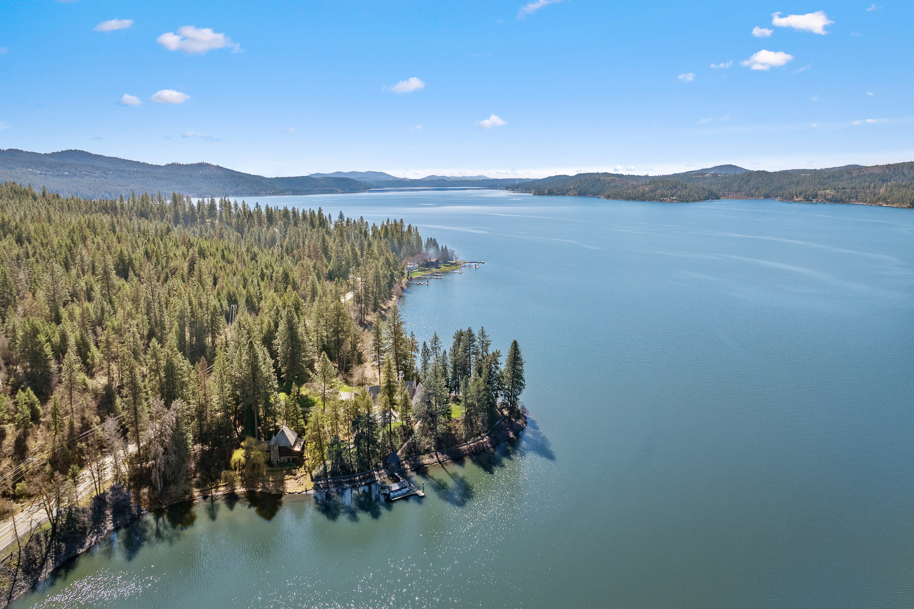 New Listing! Lakefront | Private Beach and Dock | 3 Master Suites | Hot Tub | Photo 33