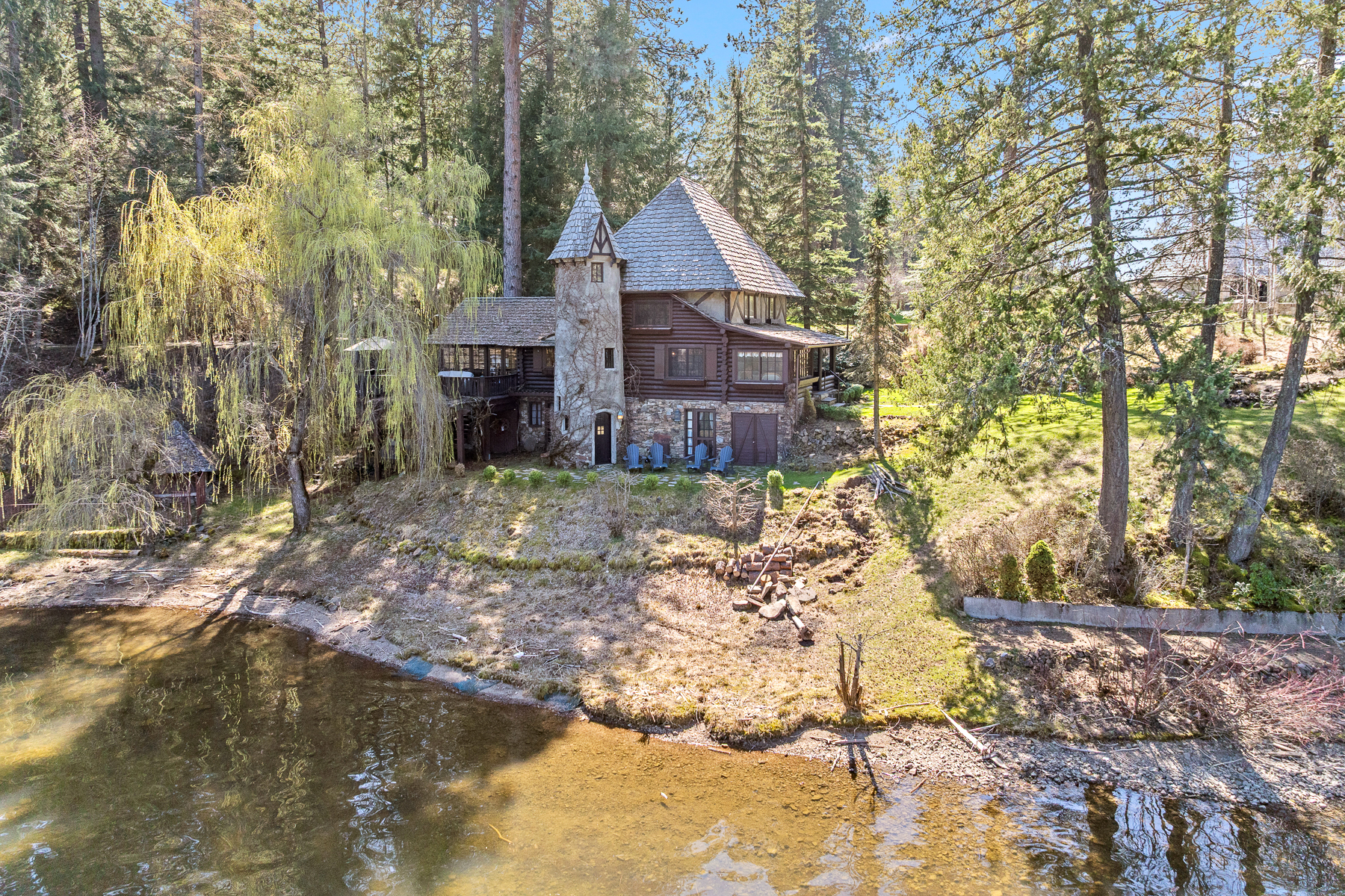 New Listing! Lakefront | Private Beach and Dock | 3 Master Suites | Hot Tub | Photo 30